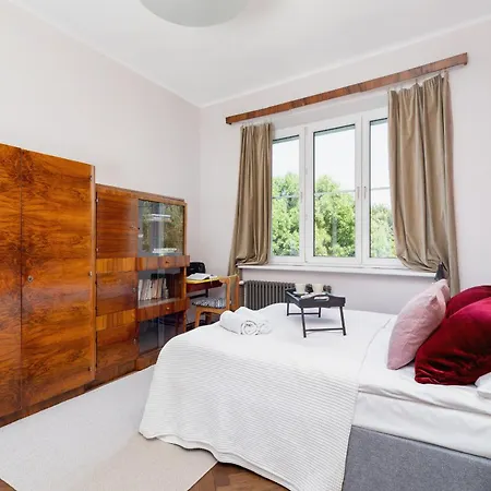 Cracow Kazimierz Retro Skawinska By Renters