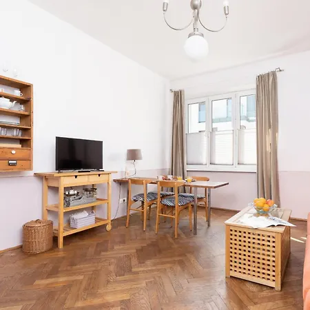 Cracow Kazimierz Retro Skawinska By Renters