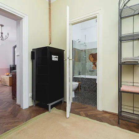Apartment Cracow Kazimierz Retro Skawinska By Renters *